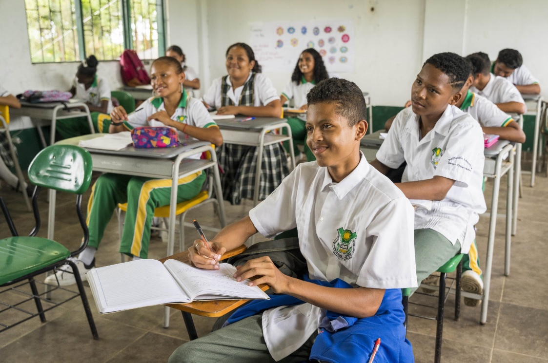 regreso estudiantes a clase