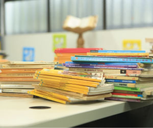 La Secretaría de Educación de Antioquia entregará 172 mil guías físicas para sedes educativas rurales
