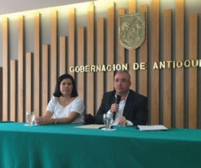 Junto al Ministerio de Educación Nacional de Colombia, participamos de la jornada #EsTuDía