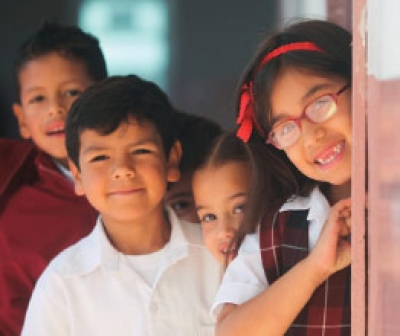 Niñas y niños de Antioquia van más seguros a estudiar