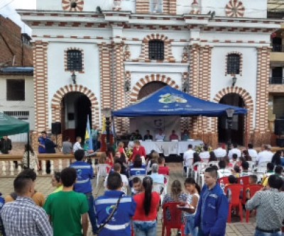 Granada recibió a “El Gobernador en la Noche” el pasado  domingo 28 de enero